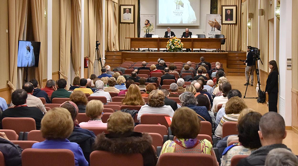 Imagen de una de las ponencias celebrada ayer en el Congreso Internacional de San Juan de Ávila