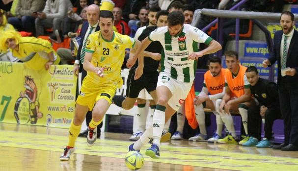 El Córdoba Patrimonio discute el derbi al Jaén hasta el tramo final (4-1)