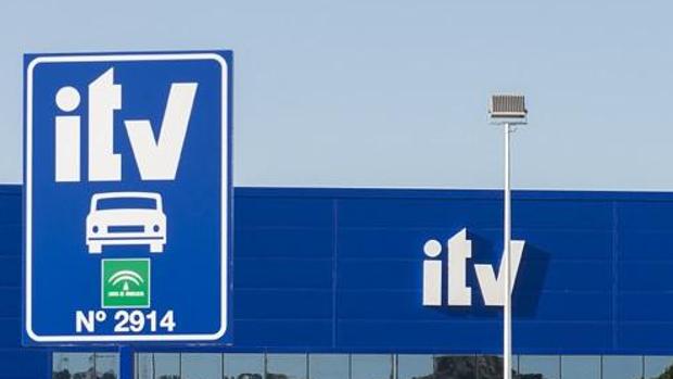 La Policía busca a los autores de un robo en la ITV de Lucena mediante el método del butrón