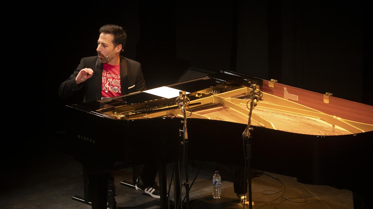 El pianista Alberto de Paz durante un concierto