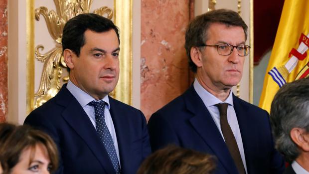 Juanma Moreno pide «rescatar» el espíritu de concordia de la Constitución «en estos tiempos complejos»