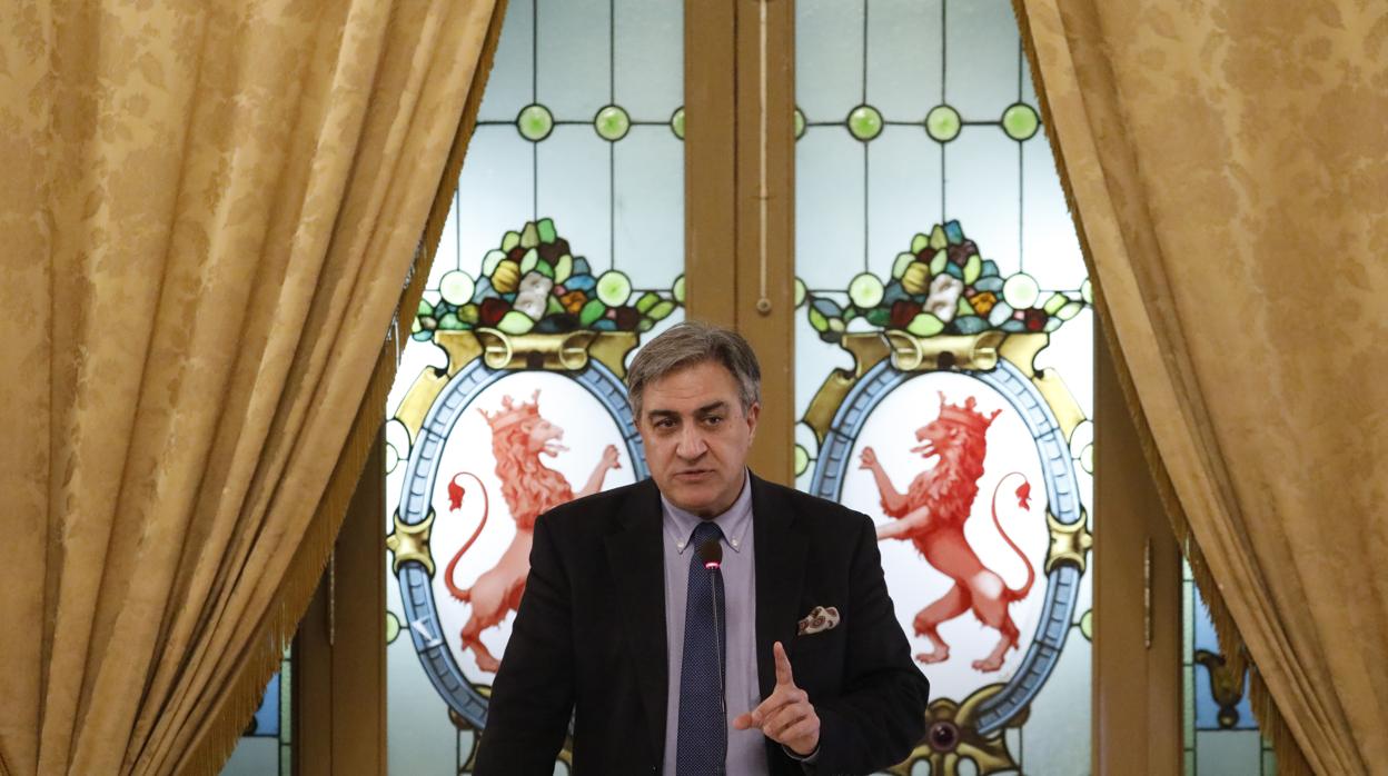 José Luis Corral, durante una conferencia en El Templo de Córdoba