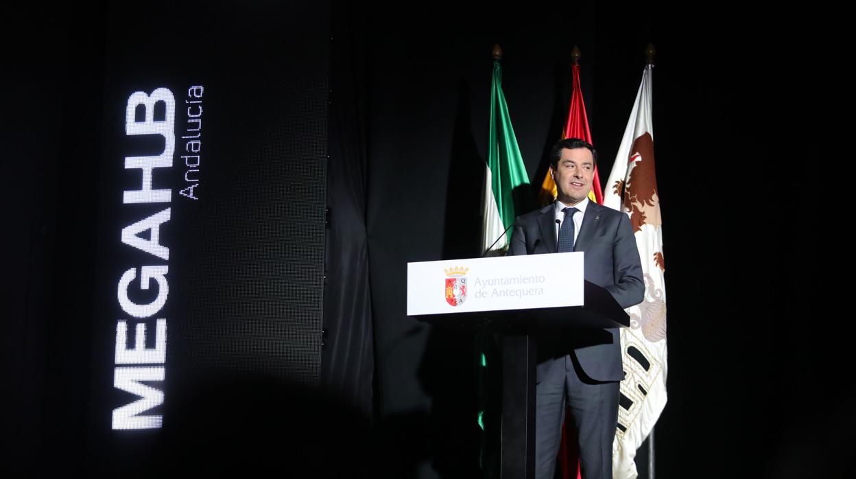 El presidente de la Junta anunció la inversión de 60 millones para crear «Megahub Andalucía» en Antequera