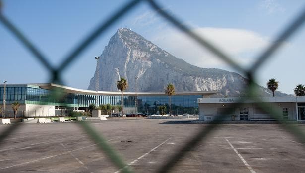 El Campo de Gibraltar se asoma resignado al precipicio del Brexit tras el triunfo de Boris Johnson