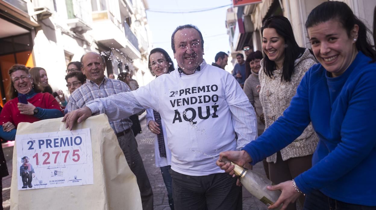 Miguel Molina en 2015, después de dar el segundo premio de la Lotería de Navidad