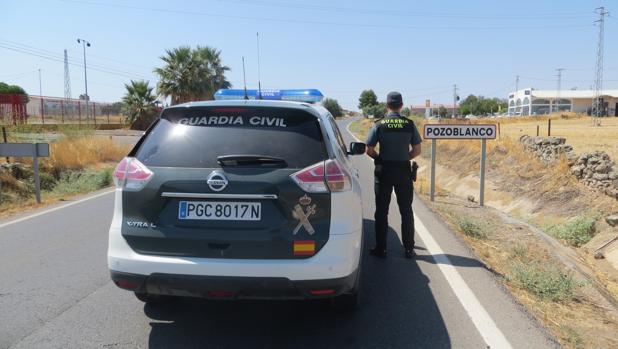 Detenido por disparar una escopeta contra el coche de un hombre con el que había discutido en Pozoblanco