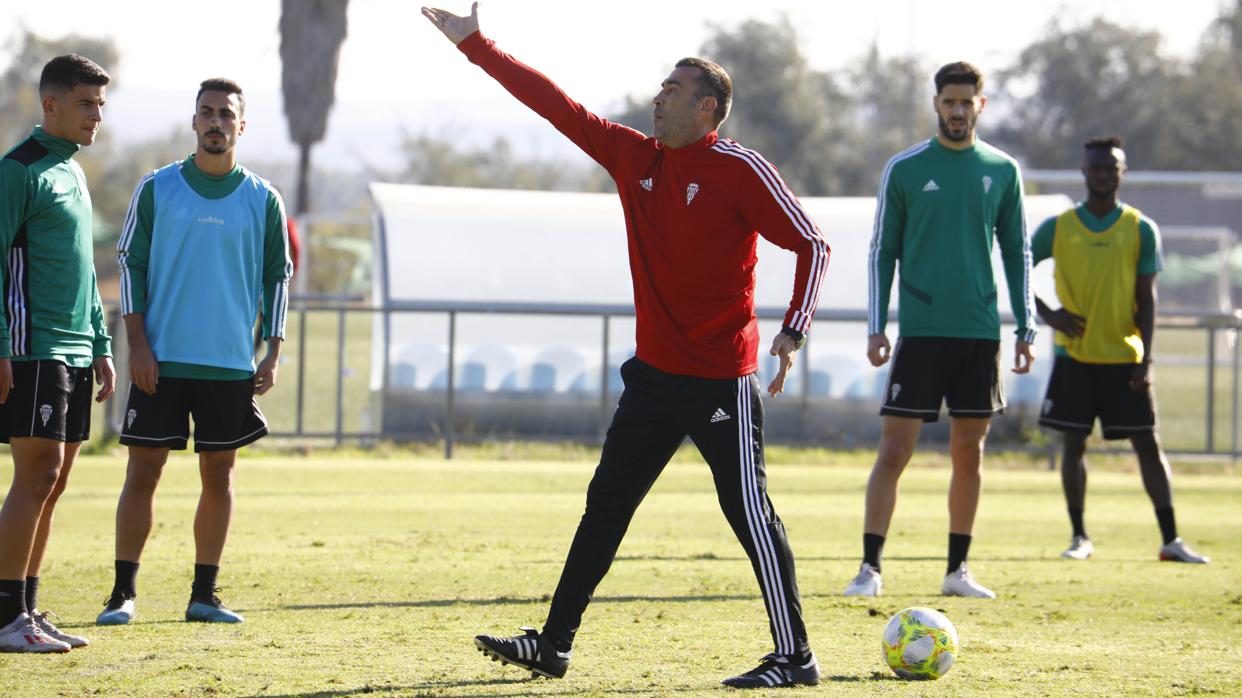 El entrenador del Córdoba CF, Raúl Agné