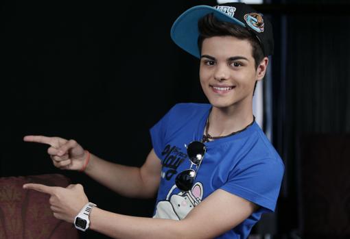 Abraham Mateo debutó en Menuda Noche y cautivó al público andaluz