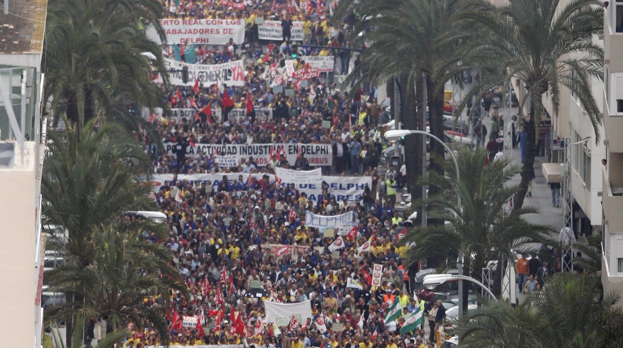 Protesta de los trabajadores de Delphi tras los despidos