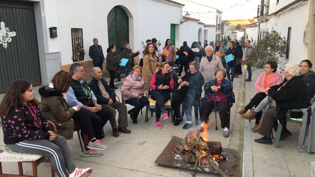 Las calles de Alcaracejos compiten en la mejor decoración navideña