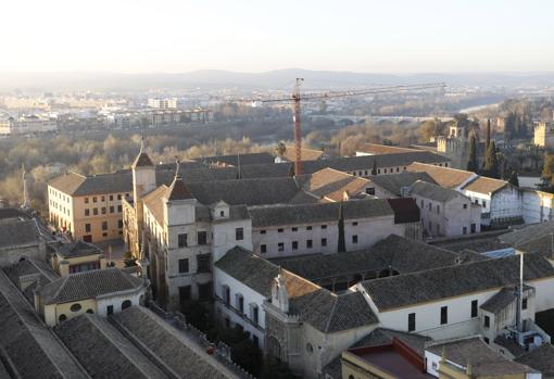 Vista del Palacio Episcopal desde la torre de la Mezquita-Catedral