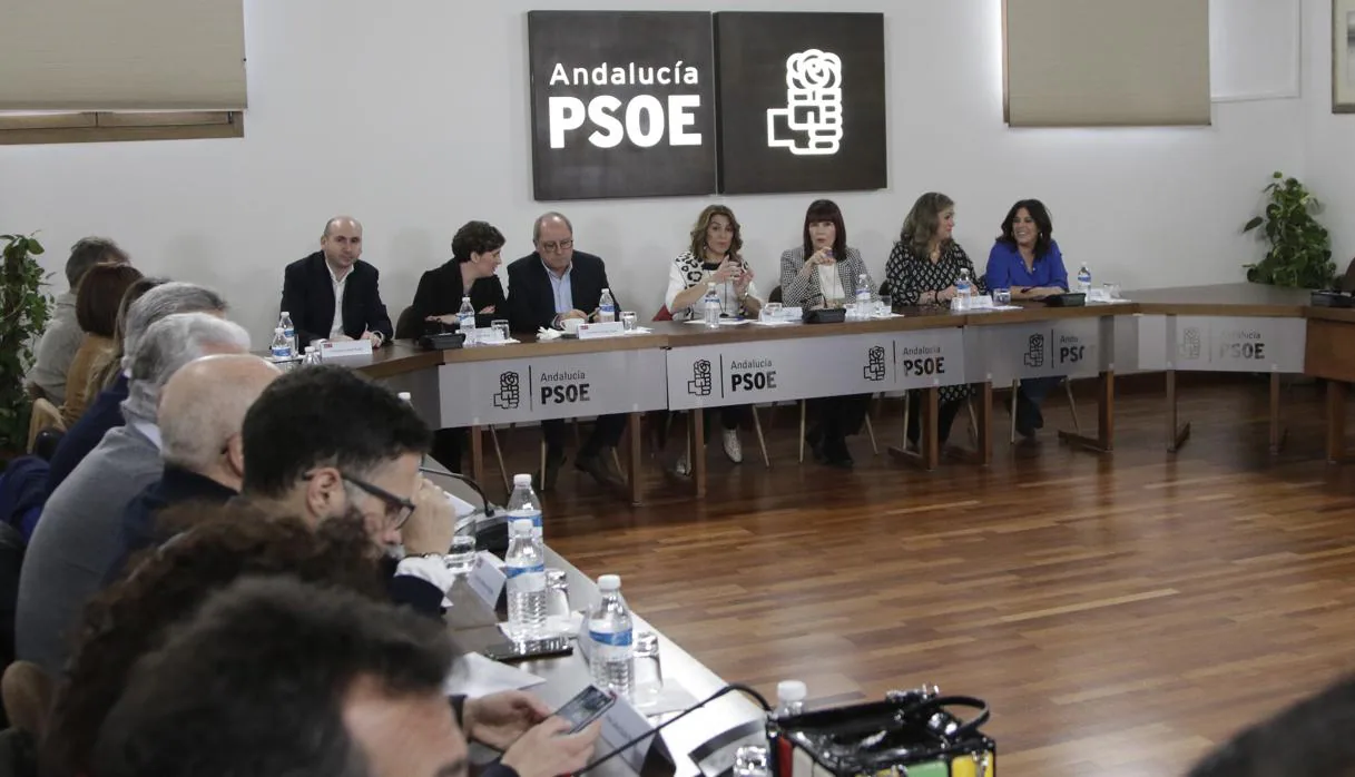 Susana Díaz en la reunión de la Comisión Ejecutiva Regional del PSOE andaluz celebrada este miércoles