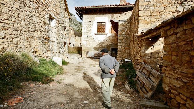 Dos de cada tres municipios de Granada pierden población