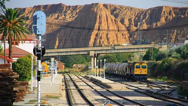 Los trenes de Andalucía Oriental hacia la esperanza de la España vaciada
