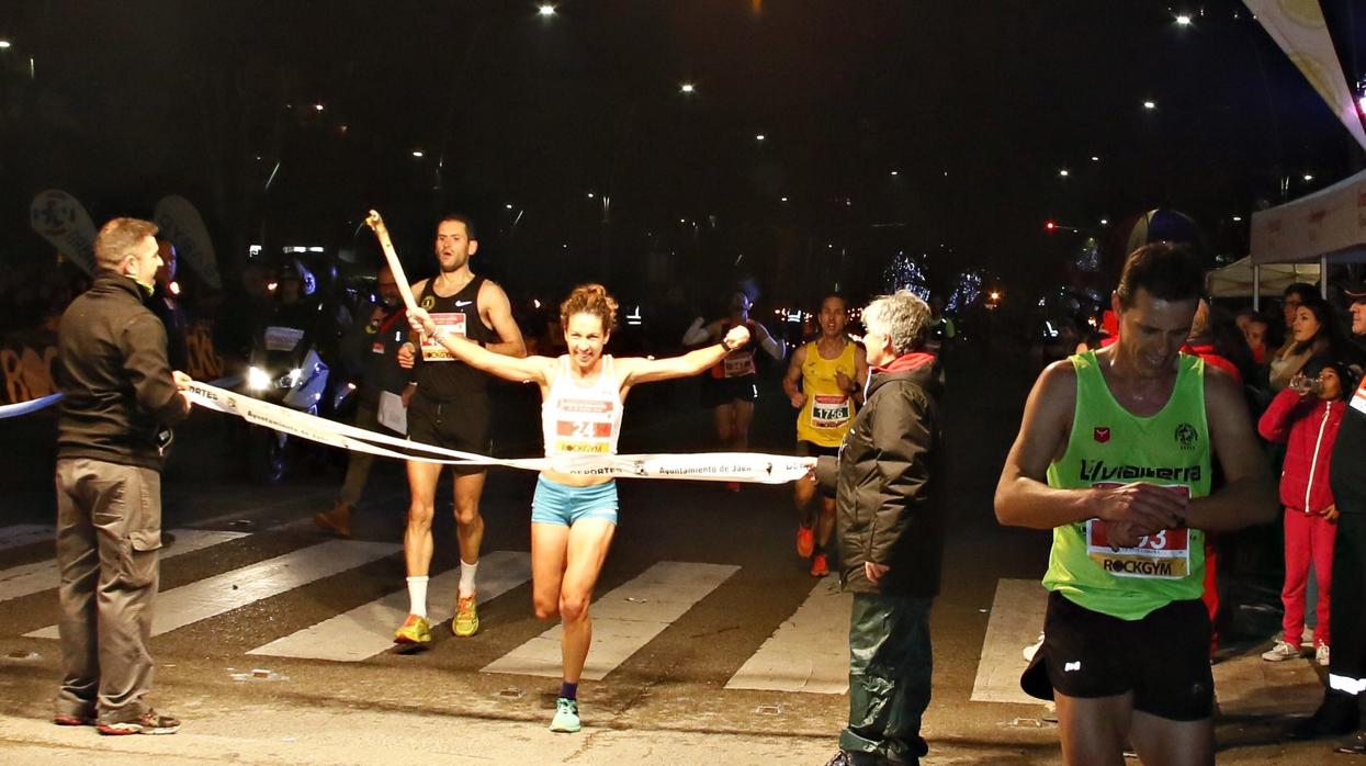 Jaén se ilumina con antorchas para acoger la Carrera de San Antón 2020