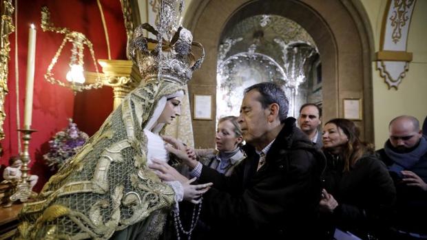 La Paz y Esperanza de Córdoba acerca sus imágenes a personas con problemas de visión