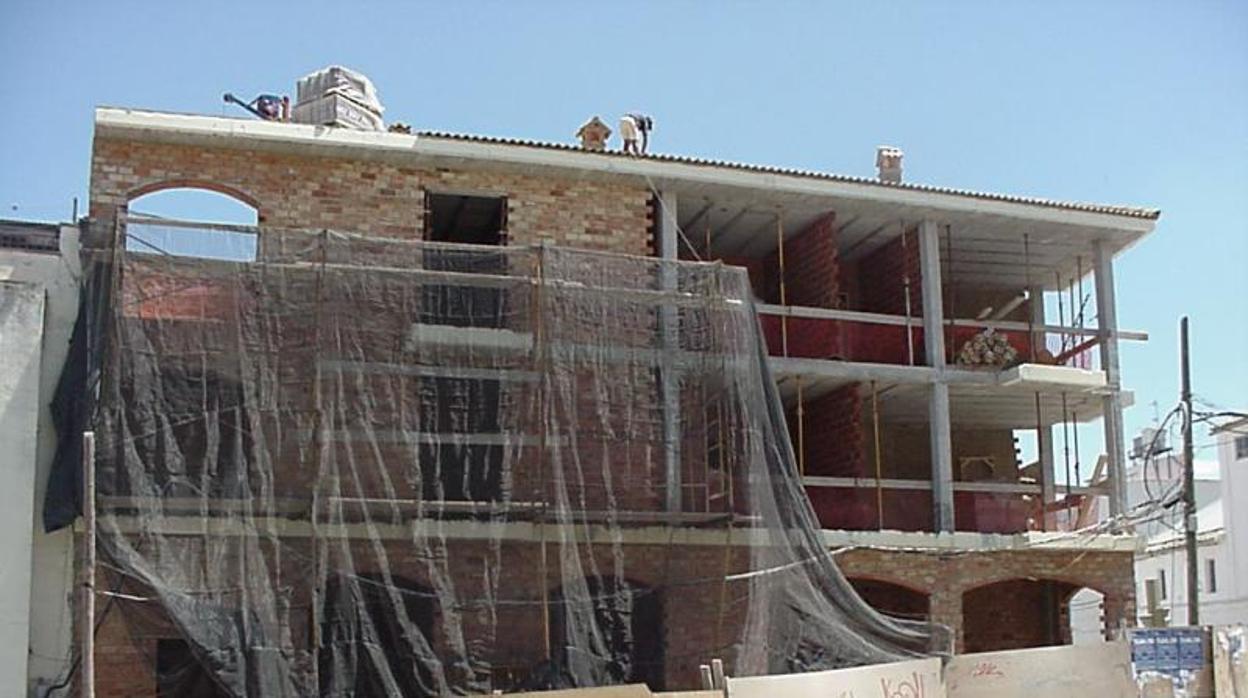 Construcción de una vivienda en Lucena, en una imagen de archivo