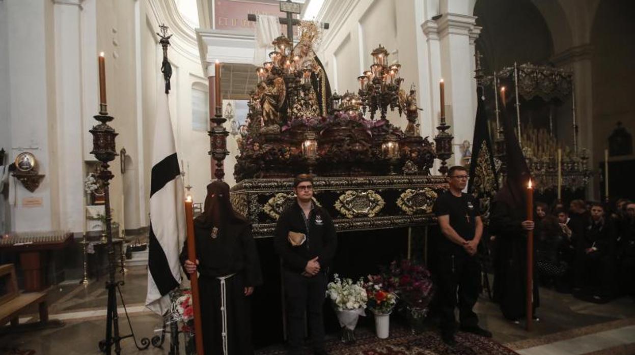 La Virgen de la Soledad el pasado Viernes Santo en Santiago