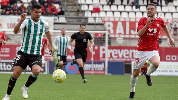 Willy deja buenos detalles en su debut con el Córdoba CF, pero sin puntería