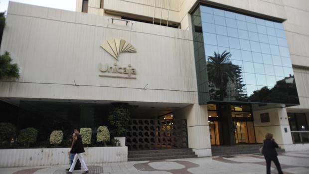 Unicaja pagará un dividendo récord tras aumentar su beneficio un 12,9% en 2019, hasta los 172 millones