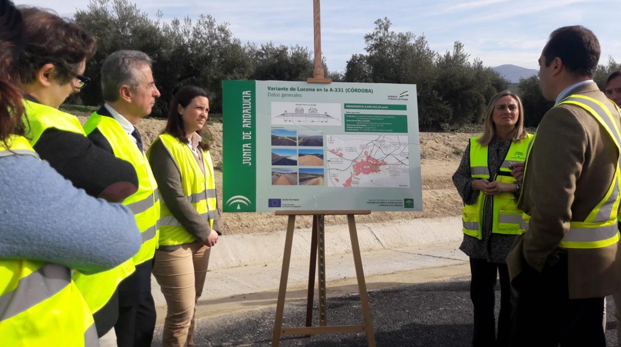 Visita de autoridades en la mañana del viernes a las obras de la Variante de Lucena