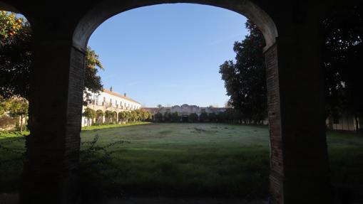 Imagen del patio del Cuartel de Lepanto