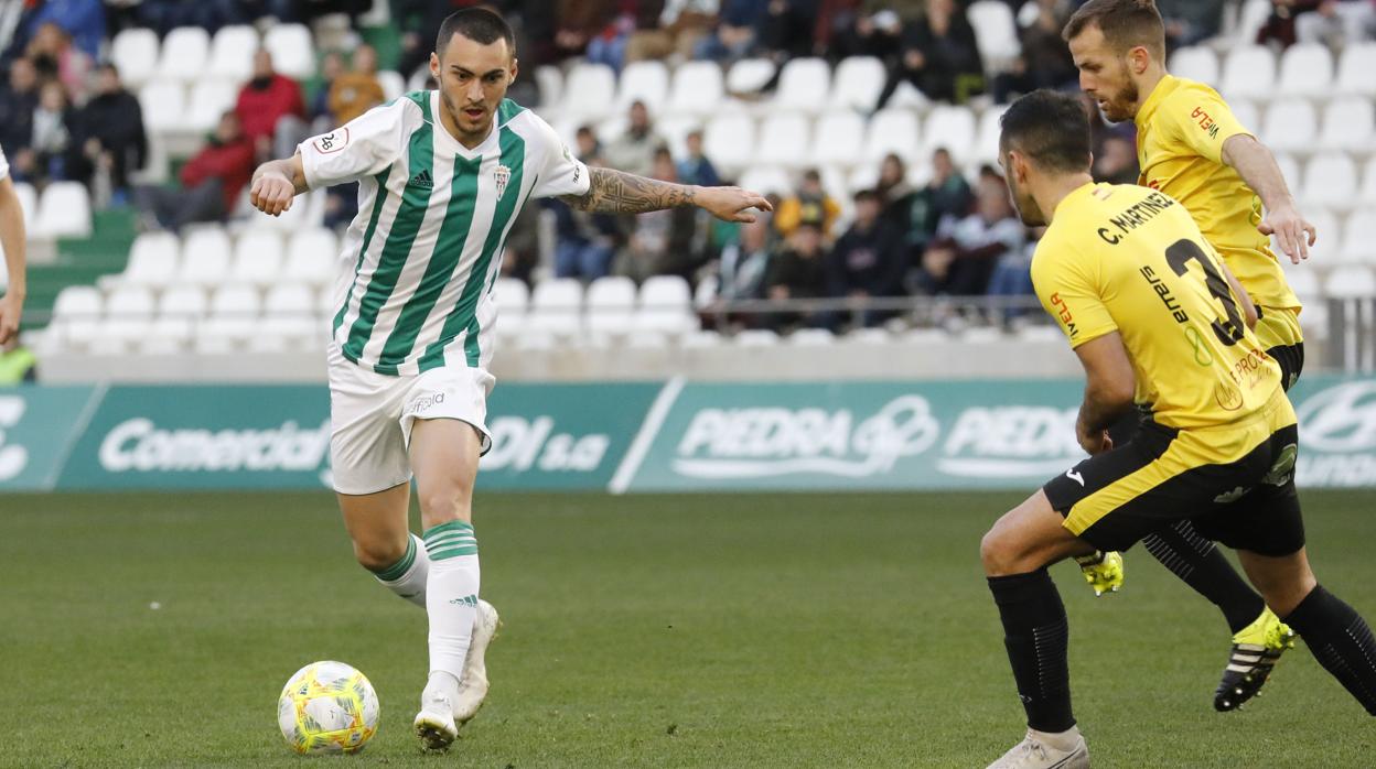 El extremo derecho del Córdoba CF Thierry Moutinho