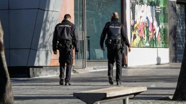 Detienen a un menor y dos adultos por un tiroteo en Granada