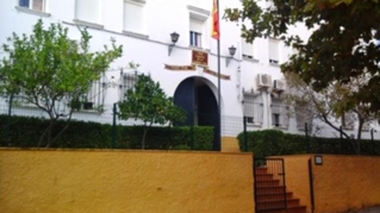 El cuartel de la Guardia Civil en Calañas, donde se montó el dispositivo de búsqueda