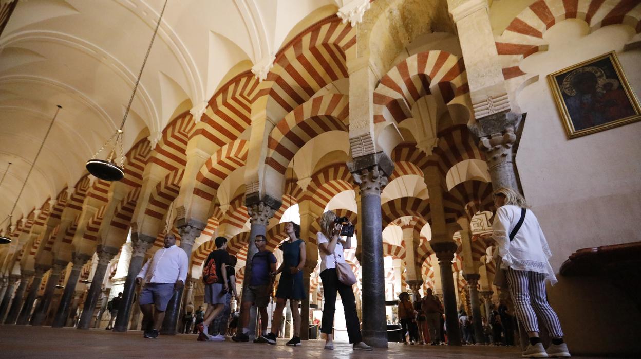 Bosque de columnas de la Mezquita de Córdoba