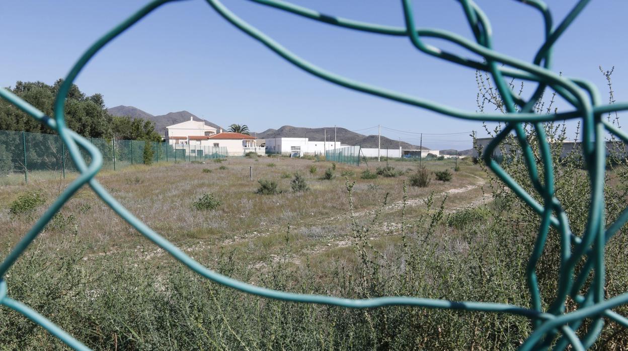 Vallado en una de las zonas de acceso restringido en Palomares