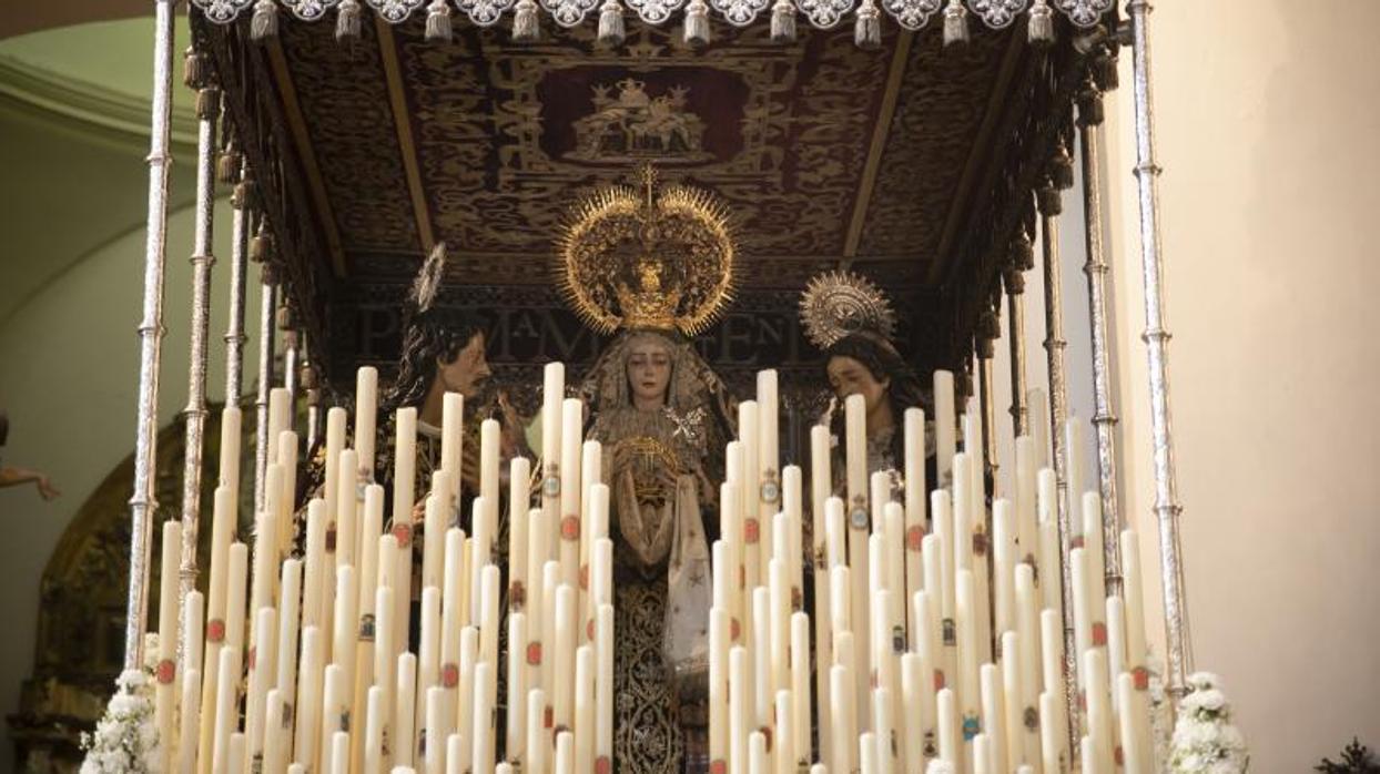 Palio de la Virgen del Desconsuelo del Sepulcro