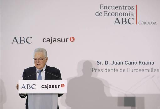 Banderas Día de Andalucía | Eurosemillas, Cisco García y el tenor Pablo García-López entre los premiados