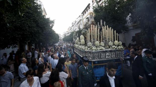 Los Dolores de Córdoba detrás del Sepulcro, una imagen reproducida a lo largo de los siglos