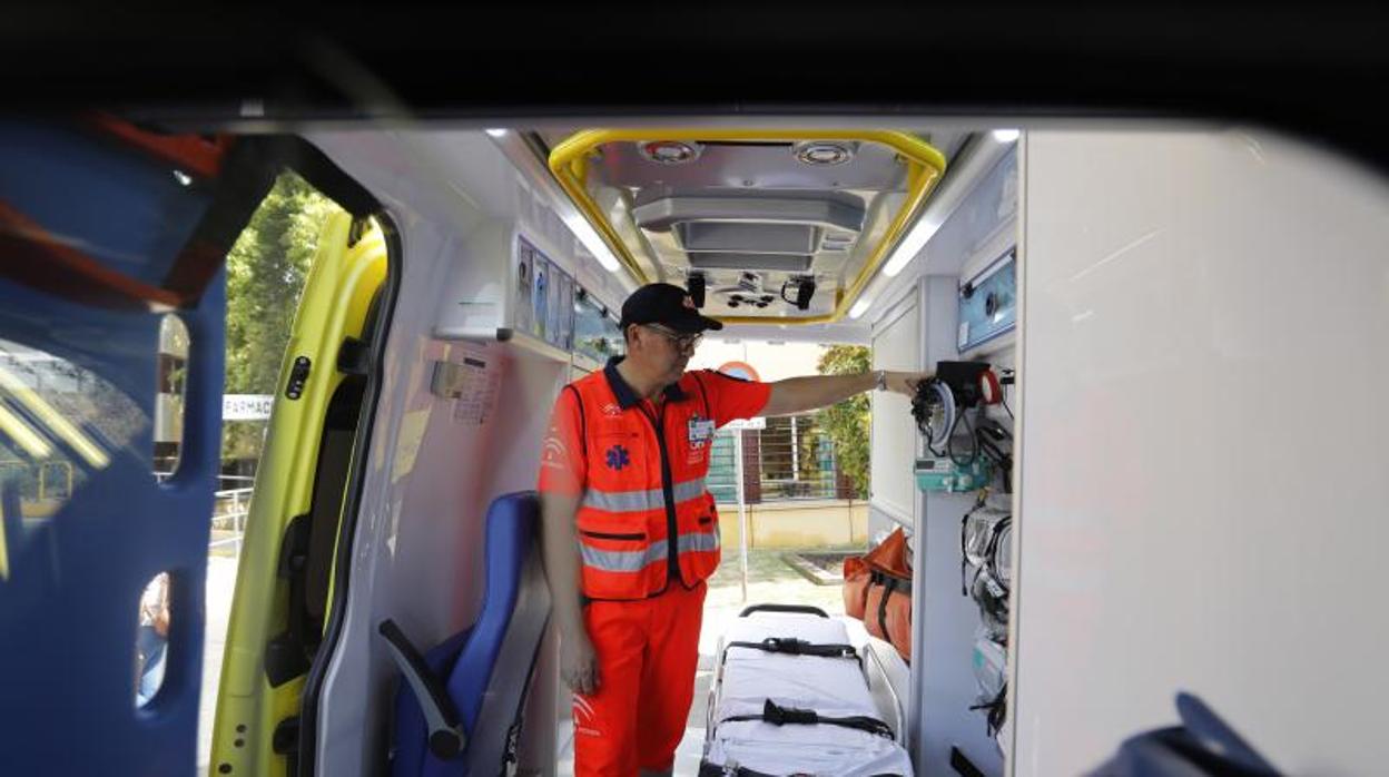 Interior de una ambulancia del 112