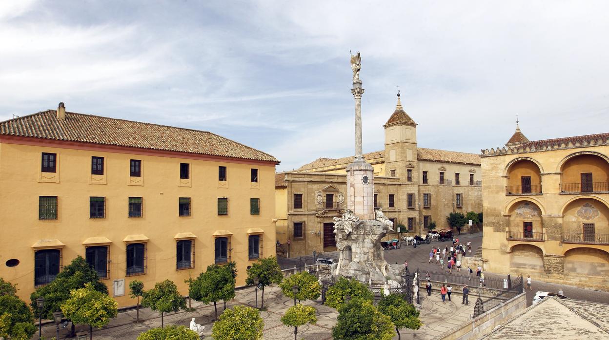 Triunfo de San Rafael junto a la Puerta del Puente