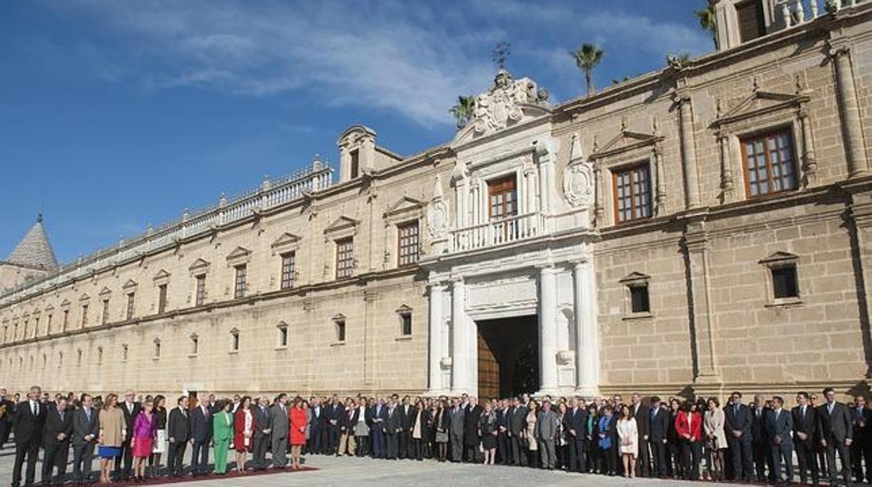 Imagen de archivo de una celebración del 28F en el Parlamento andaluz