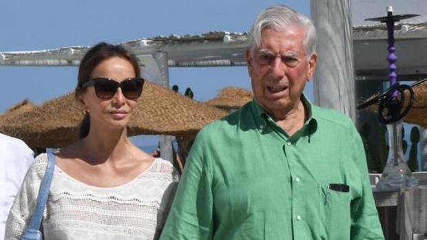 El ayuno de Isabel Preysler y Vargas Llosa en Marbella cumple 100 años