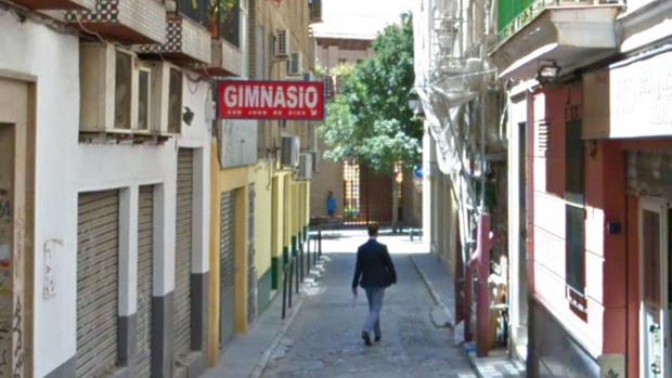 Muere el bebé de 18 meses que cayó desde un segundo piso en Granada