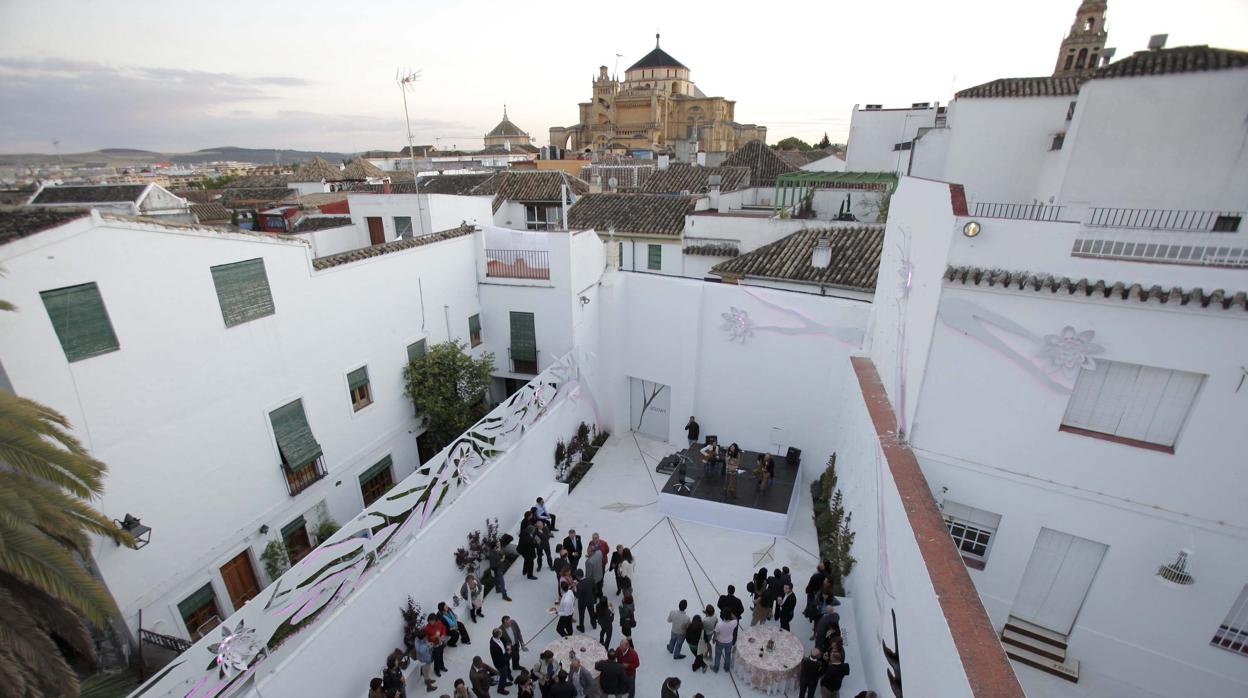 Patio del centro municipal Rey Heredia, 22, en el Casco Histórico de Córdoba