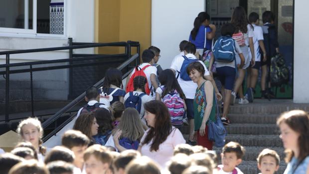 En la Educación Primaria de Andalucía hay buen nivel de Lengua, pero no de Matemáticas