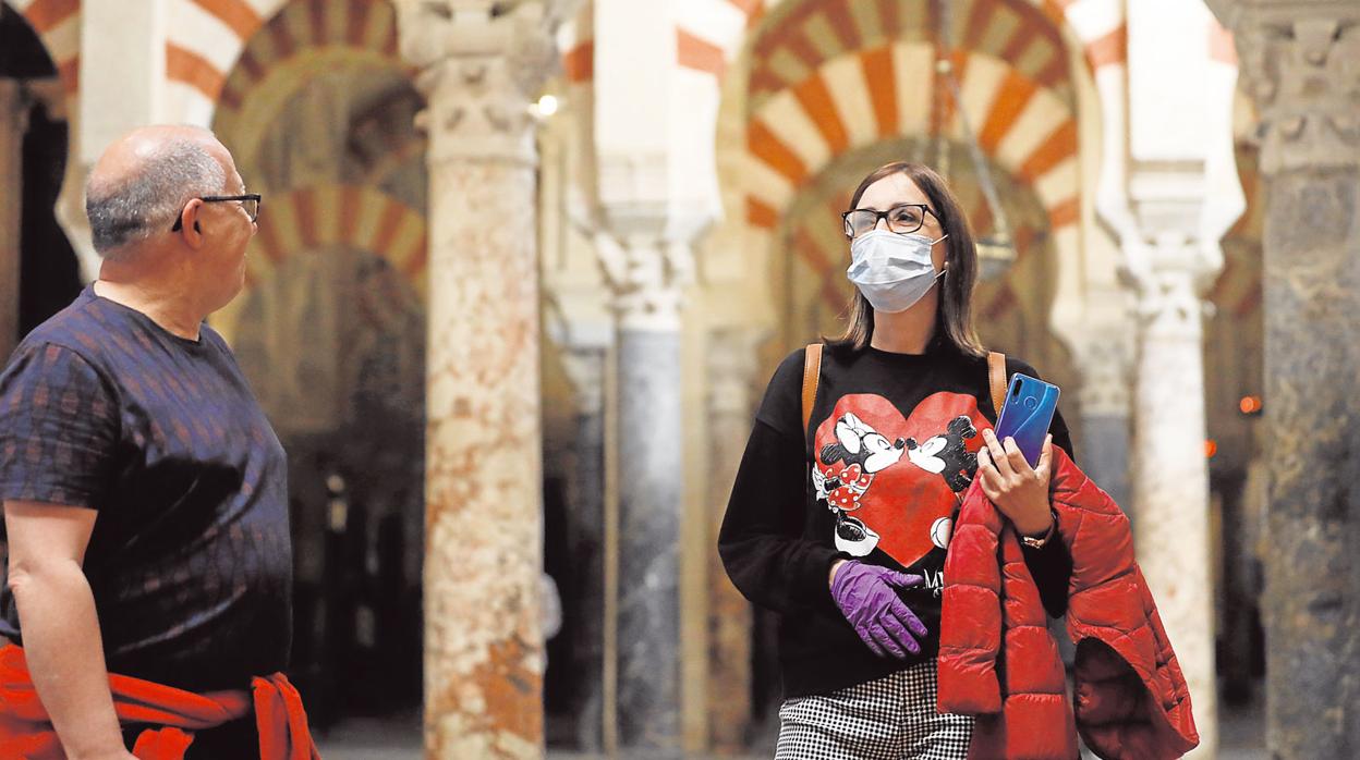 Turistas en la Mezquita de Córdoba