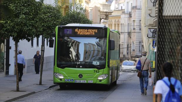 Gratis el transporte en autobús de Aucorsa en Córdoba para evitar el contacto y combatir el coronavirus