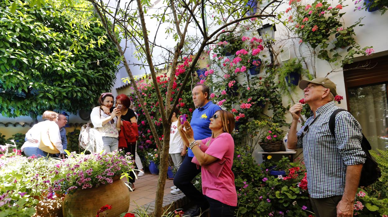 Patio de Gutiérrez de los Ríos, 33, en el barrio de San Andrés de Córdoba