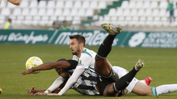 González: «No sé cómo harán lo de las cesiones, pero quiero acabar la temporada con el Córdoba CF»