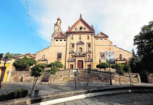 El templo trinitario, vacío el Domingo de Ramos de ayer durante la cuarentena