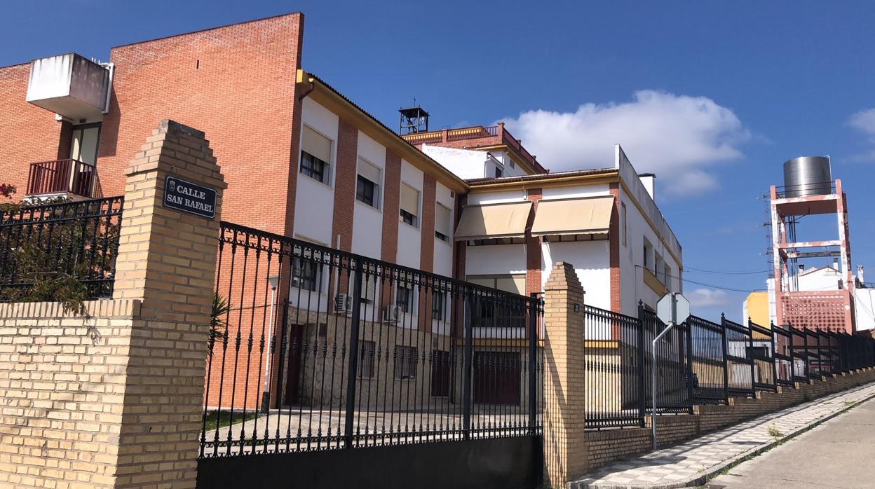 Una Fundación Apoyará A La Residencia De Montilla Y Una Trabajadora Del 