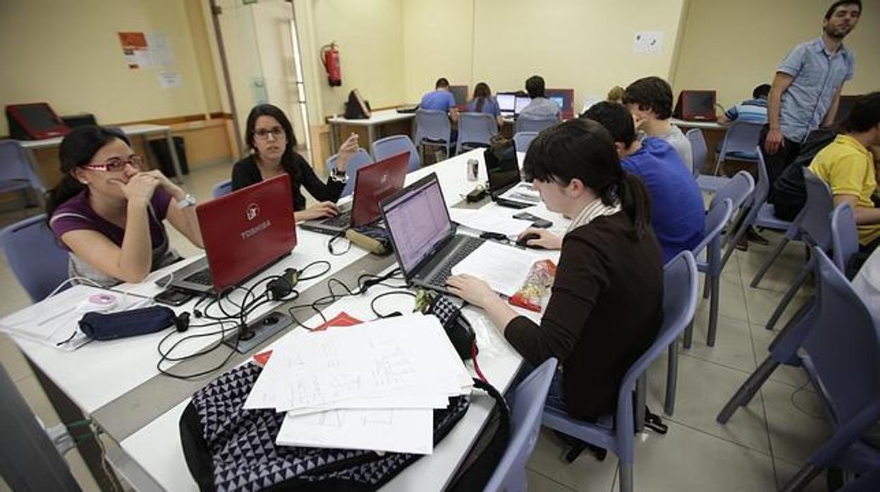 Estudiantes de la Universidad de Sevilla