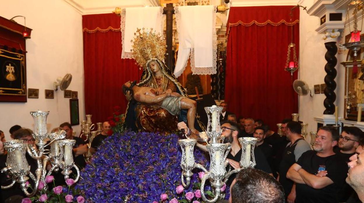 Imagen del Miércoles Santo de 2019 cuando la lluvia impidió la salida de la Virgen de las Angustias