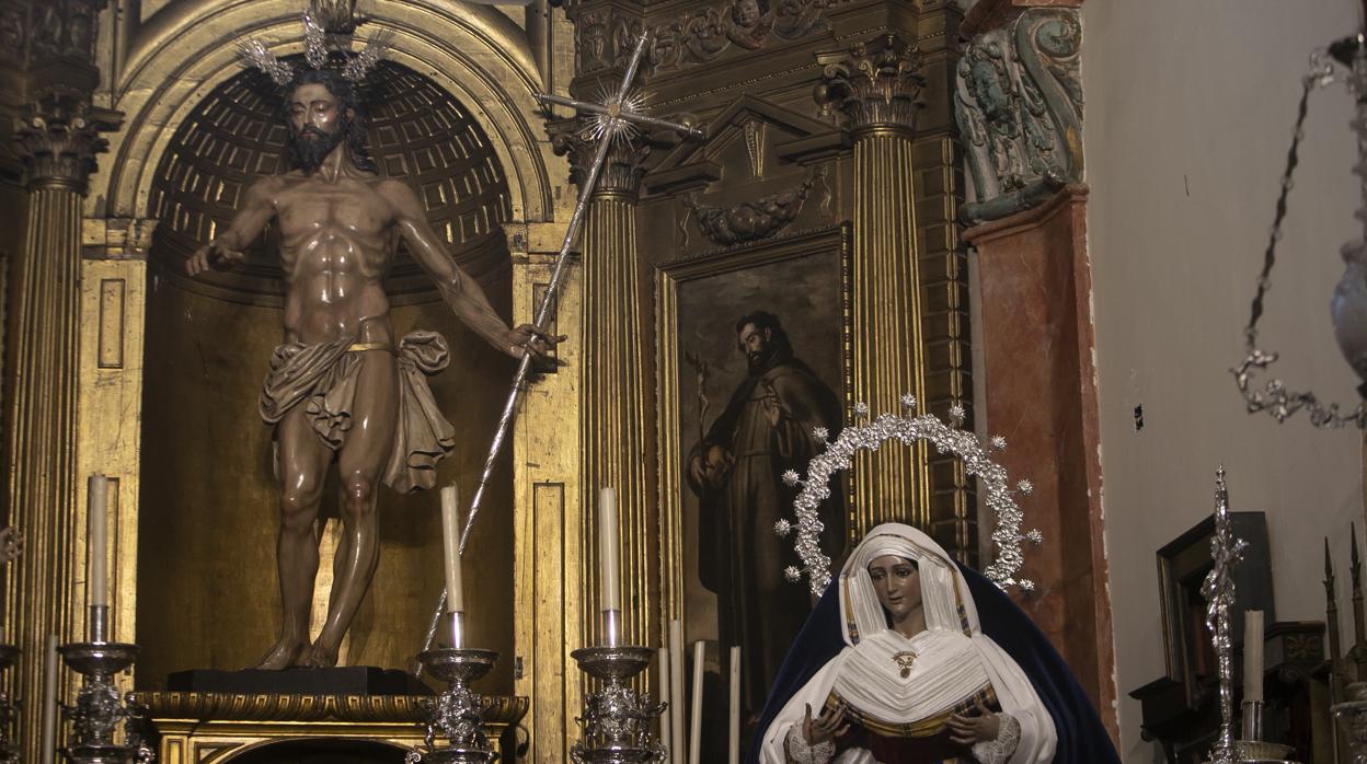 El Señor Resucitado y la Virgen de la Alegría, en la parroquia de Santa Marina de Córdoba